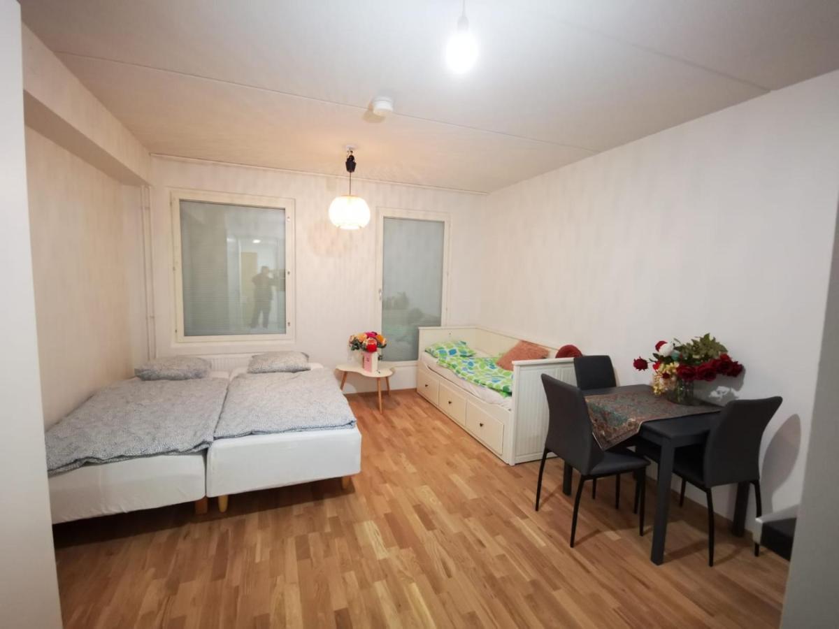 Ruby Studio 5Min To Vantaa Airport And 20Min To Helsinki Center Apartment Bagian luar foto
