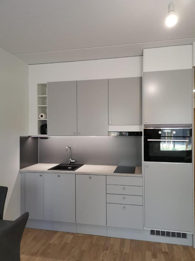 Ruby Studio 5Min To Vantaa Airport And 20Min To Helsinki Center Apartment Bagian luar foto